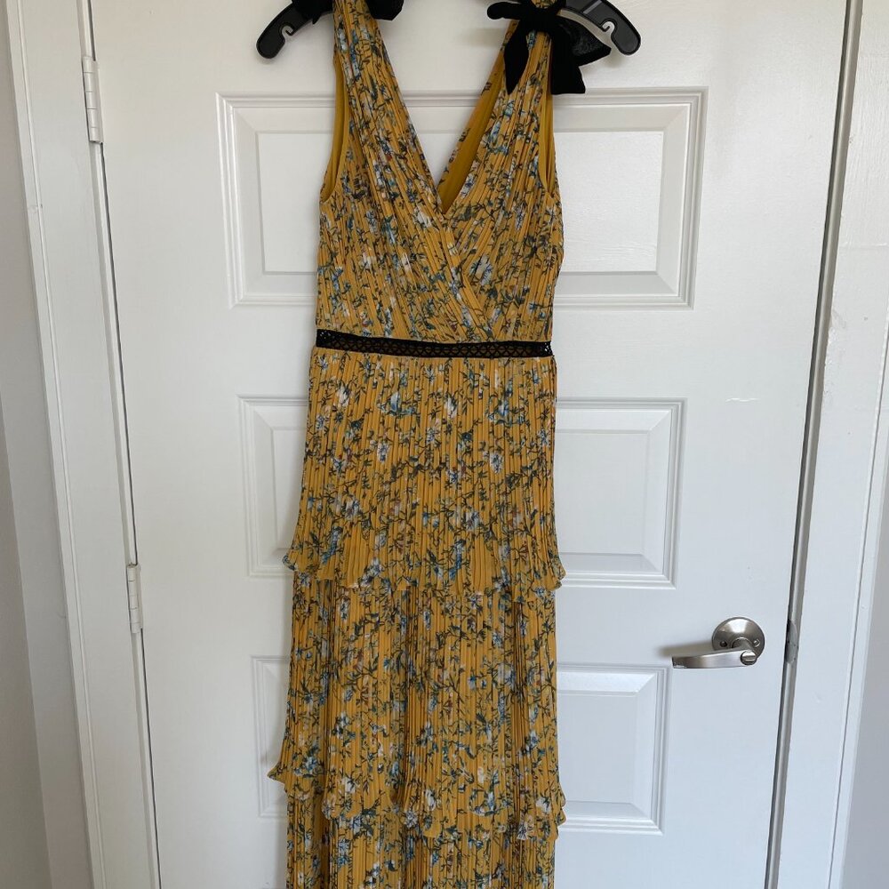 Lulus Yellow Floral Print Pleated Maxi Dress